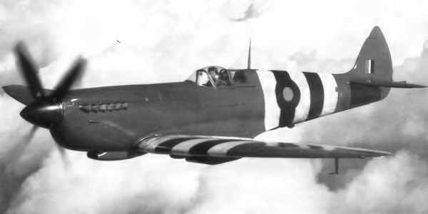 Supermarine Spitfire PR Mk.XI erven 1944 541.squadona